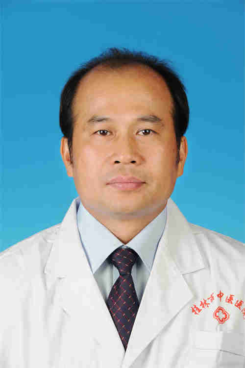 黃明暉 