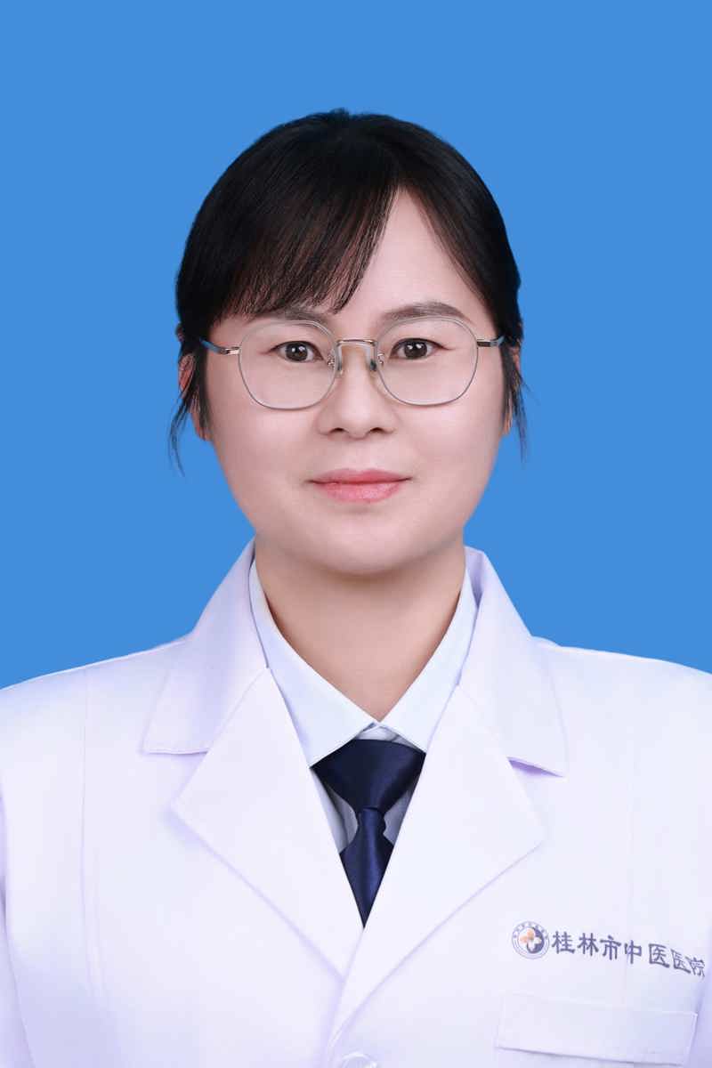 閆彩華 