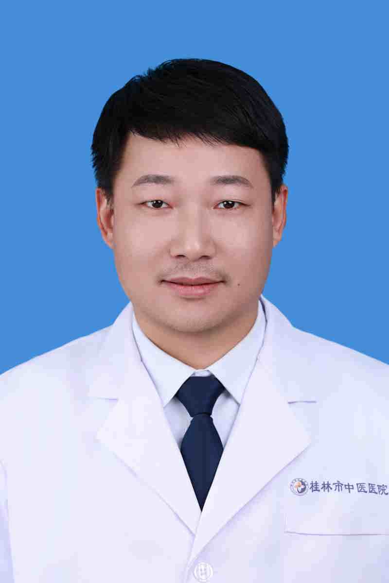 王航飛